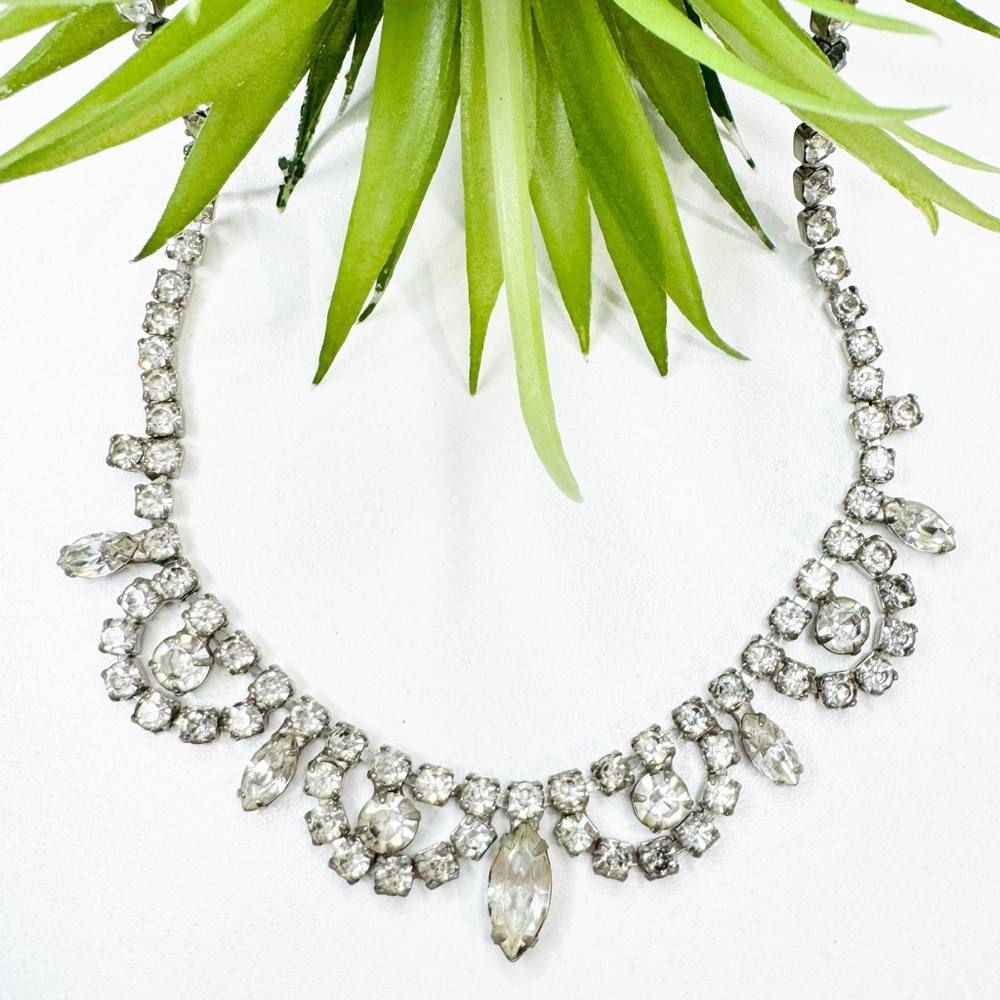 Vintage 50’s Edwardian Style Garland Clear Rhinestone Silver Tone Necklace